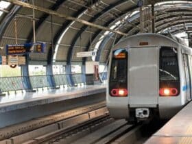 Delhi Metro Gates Closed Amid AAP Protests; These Stations Will Remain Shut