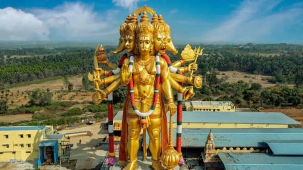 _Panchamukhi Hanuman Statue (Karnataka)