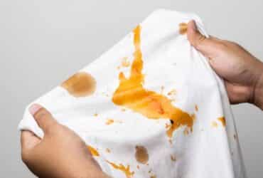 How to Remove Common Stains from Clothes: A Simple Guide